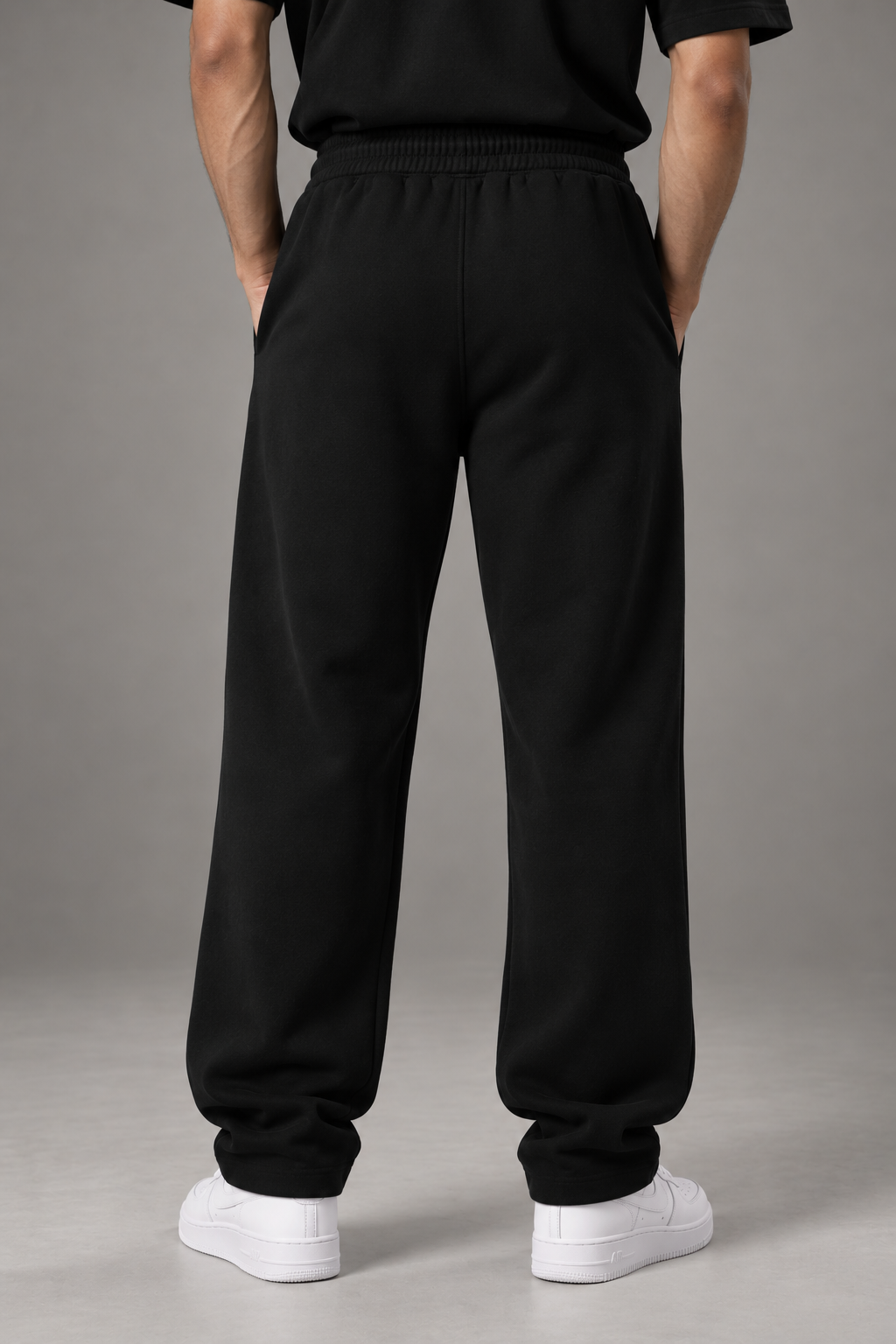 Anthakuminchi Black Sweatpants
