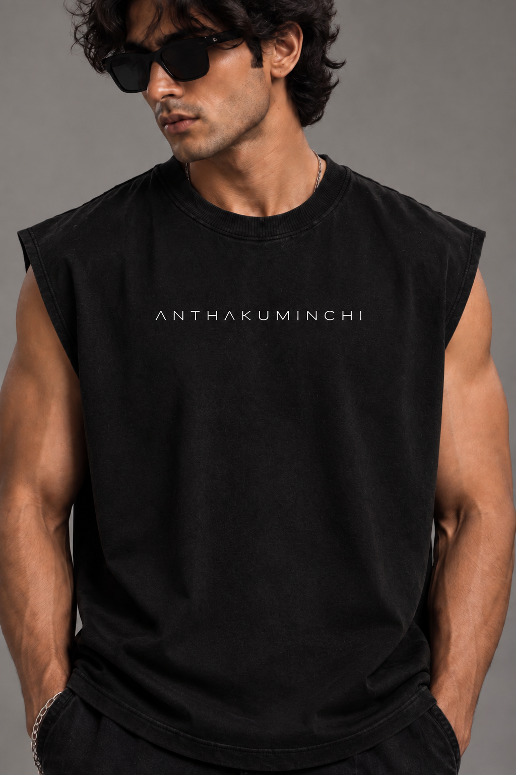 Anthakuminchi Oversized Tank Top (Black)