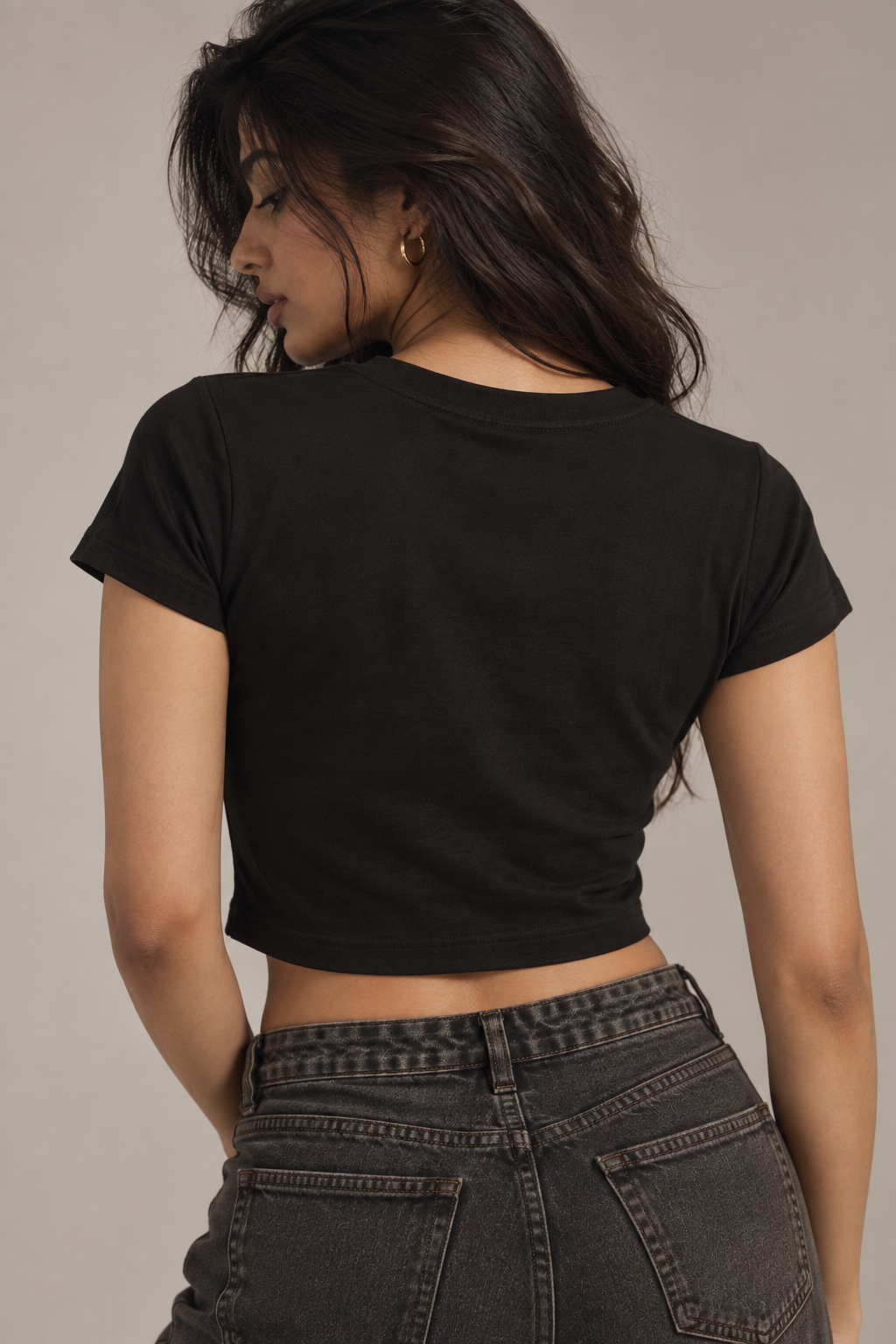 Anthakuminchi Orchid Women Crop Tee (Black)